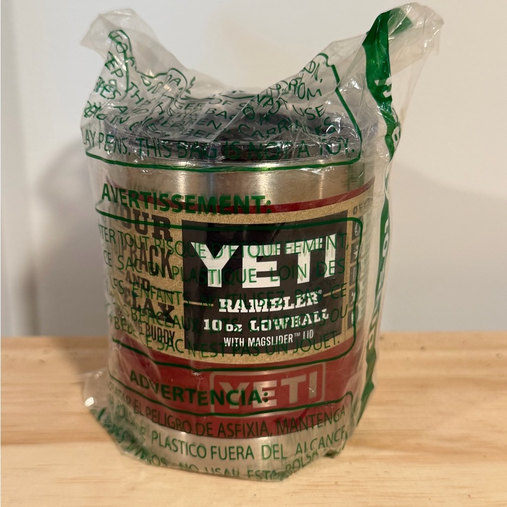 NWT- YETI Rambler 10 oz Lowball Cup HARVEST RED RETIRED COLOR with MagSlider